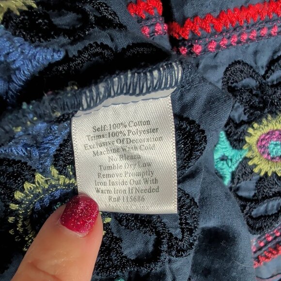 3J Johnny Was Blouse Small Embroidered Top Relaxed Floral - Picture 9 of 10